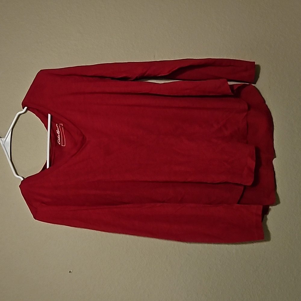 Eddie Bauer cute, red, V- neck top size L